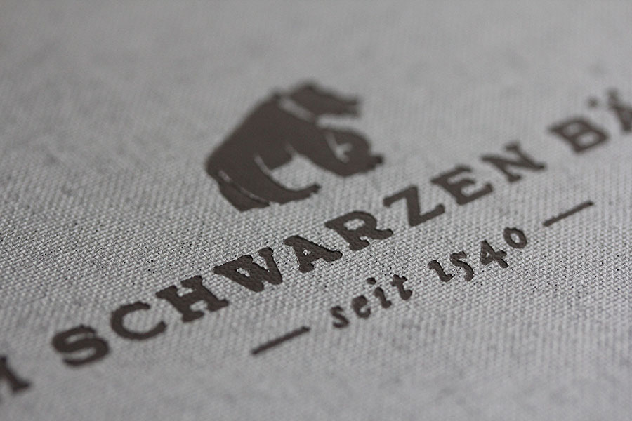 Restaurant Zum Schwarzen Bären mit Logo