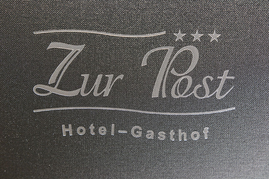 Hotel-Gasthof Zur Post mit Heißfolienprägung