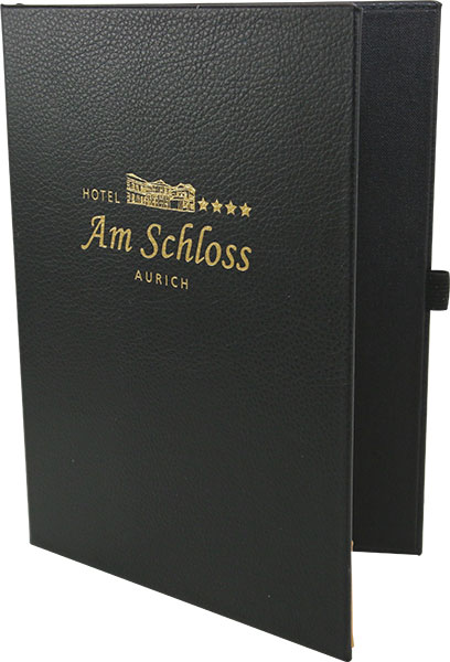 Hotel Am Schloss Aurich mit Rechnungsmappen, DIN A5, Gemüsezwiebel, Speisekarten Zwiebel, Logo Position Goldener Schnitt, Heißfolienprägung