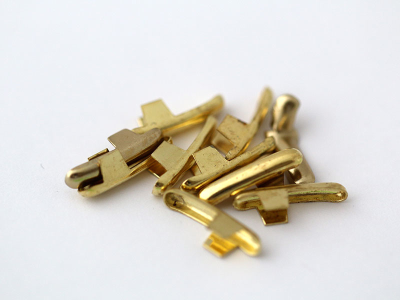 Gummikordeln in Splint-Verschluss gold
