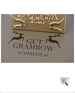 Gut Grambow mit Logo