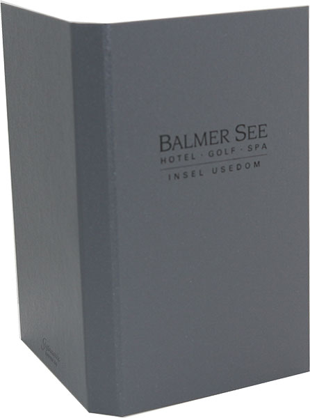 Hotel Balmer See GmbH mit Rechnungsmappen, Speisekarten Zwiebel