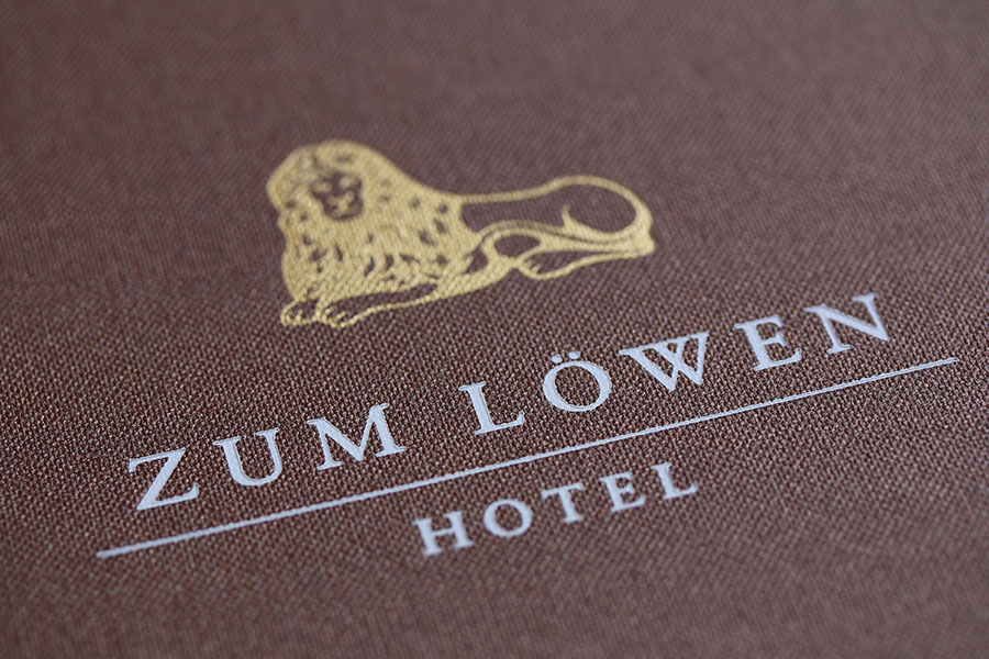Hotel zum Löwen mit Logo