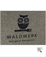 Restaurant WALDWERK mit Logo